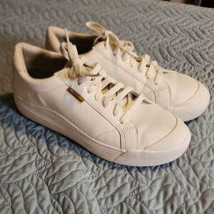 Dr Scholl's Size 9.5 Womens Time Off Sneakers White Extra Comfotable